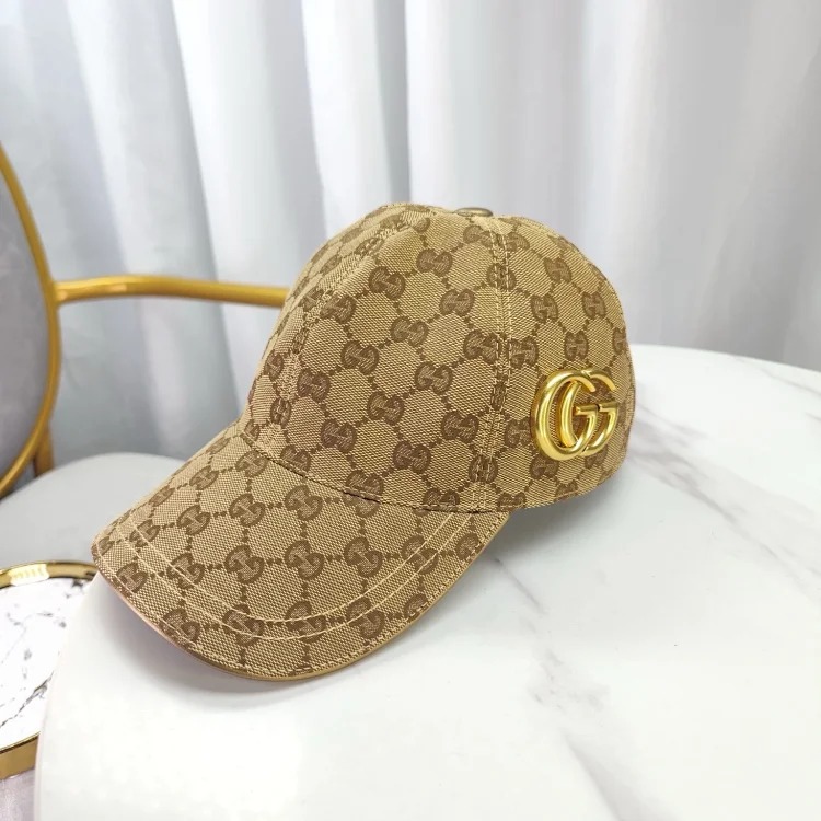 Gu baseball cap with box