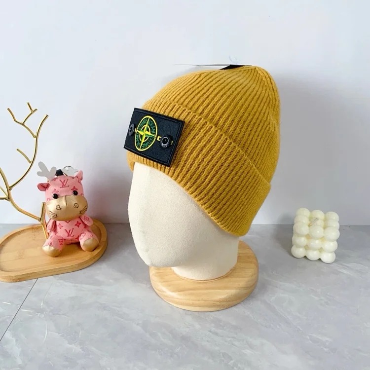 Sto cashmere knit hat image 6