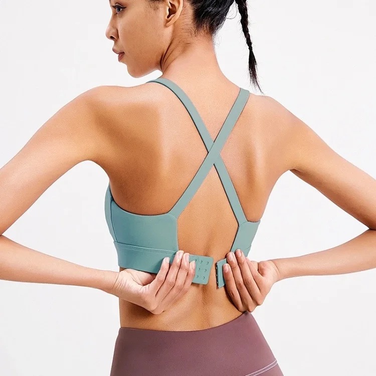Alo yoga women's yoga fitness vest fixed cup European and American cross back shockproof bra buckle sports bra