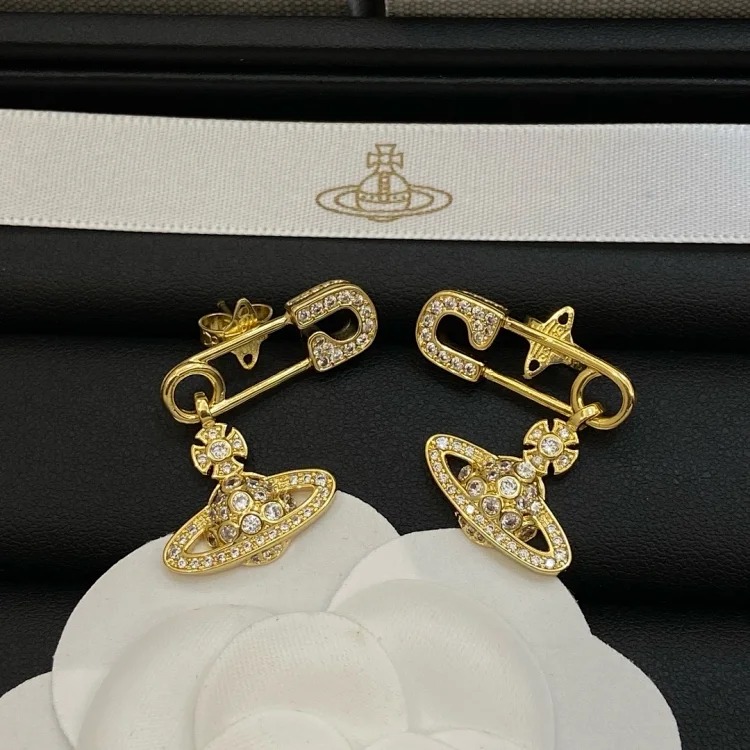 Vv earrings box packaging image 4