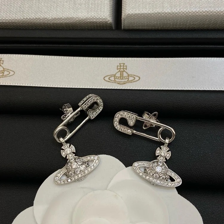 Vv earrings box packaging image 5