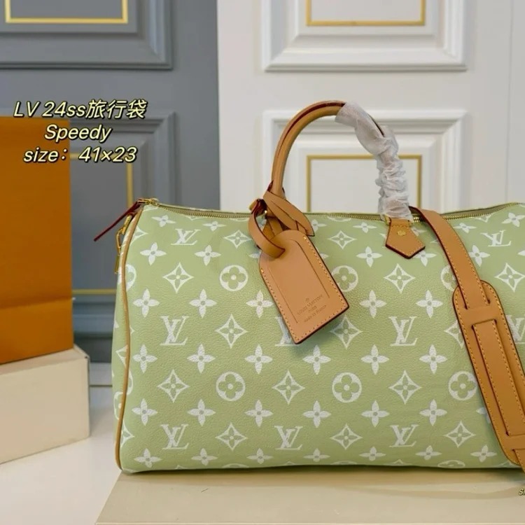 L travel bag image 3