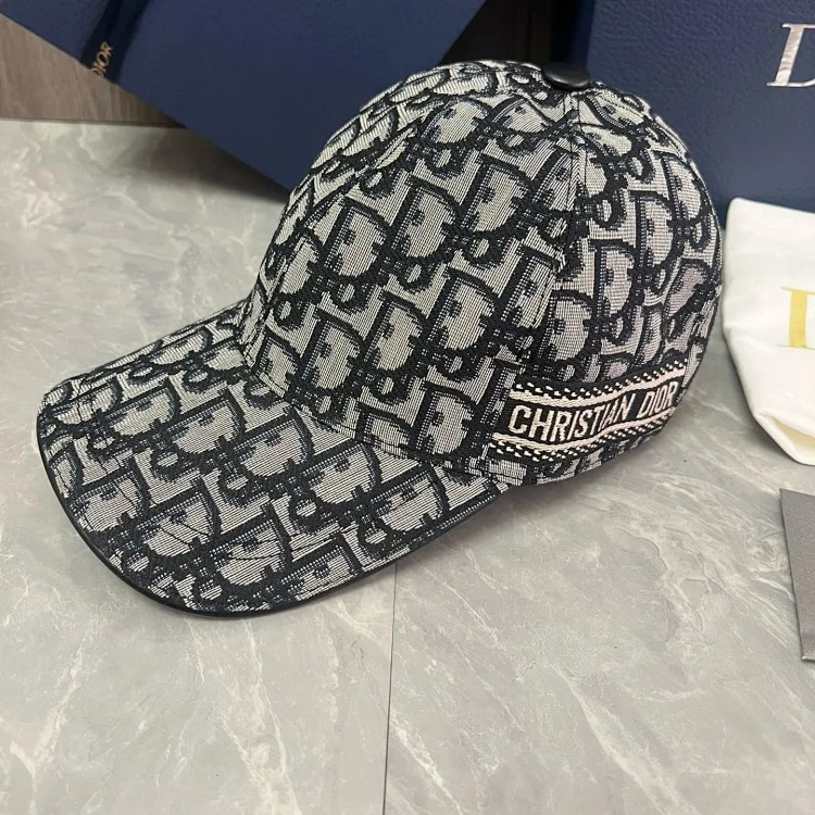D baseball cap with box image 4