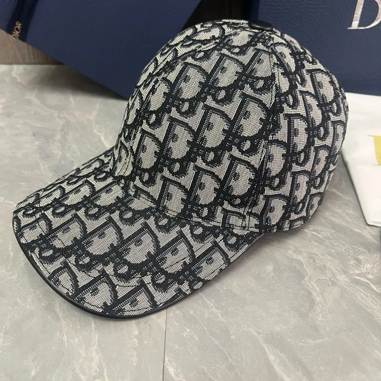 D baseball cap with box image 5