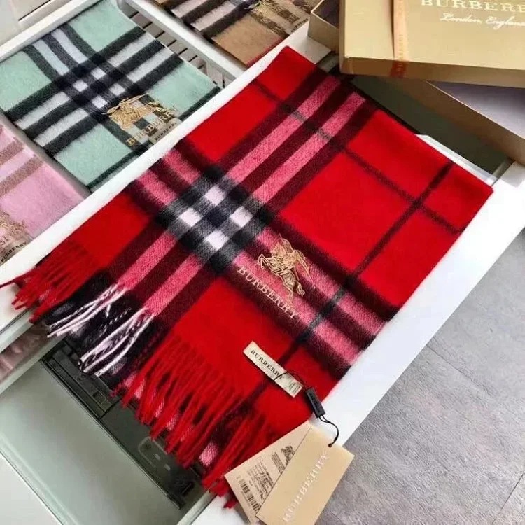 Winter warm and comfortable scarf (gift box) image 3