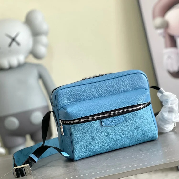 30233 New Black Flower Men's Bag Men's Shoulder Bag Crossbody Bag 26×20×10.5