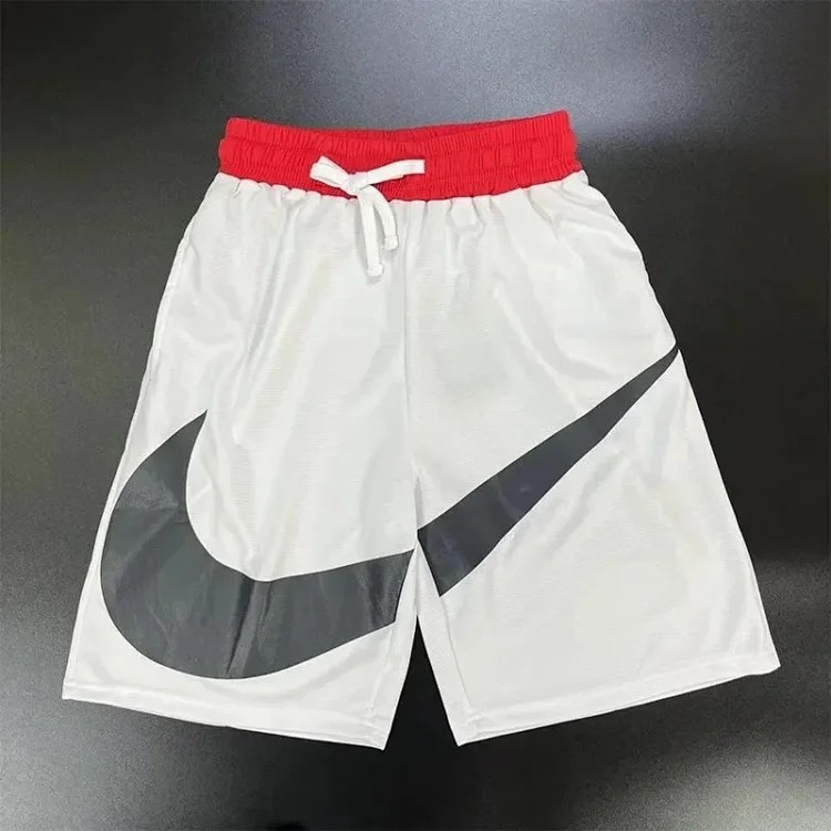 A fashionable sports shorts