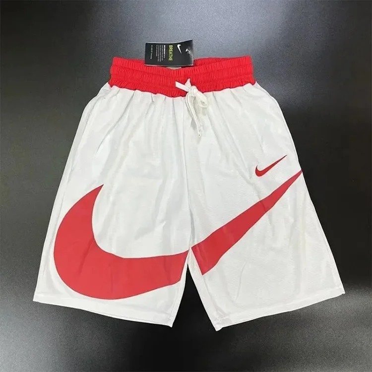 A fashionable sports shorts