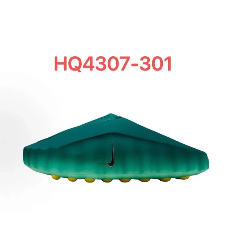 Nike Clogposite foam clogs