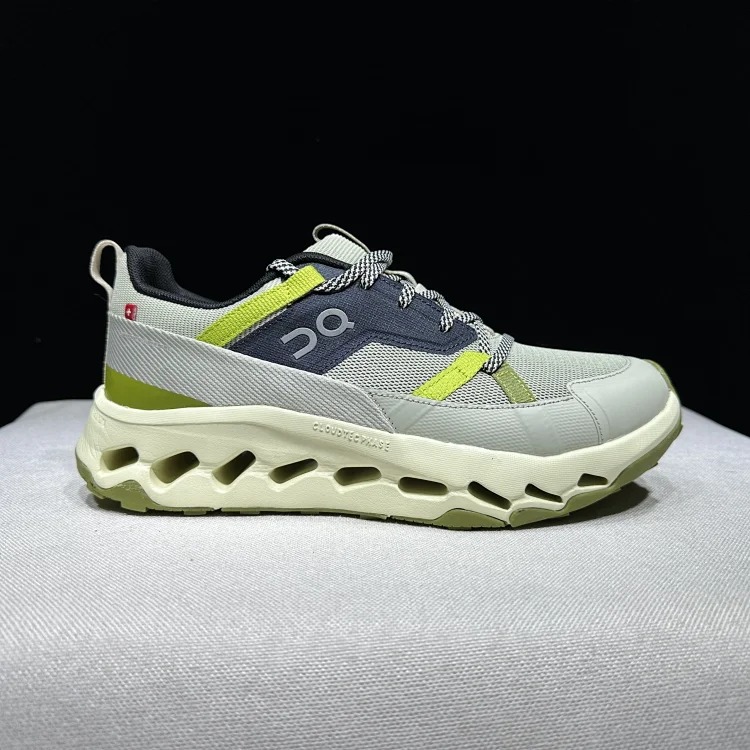 On Cloudhorizon 2 hiking shoes image 12