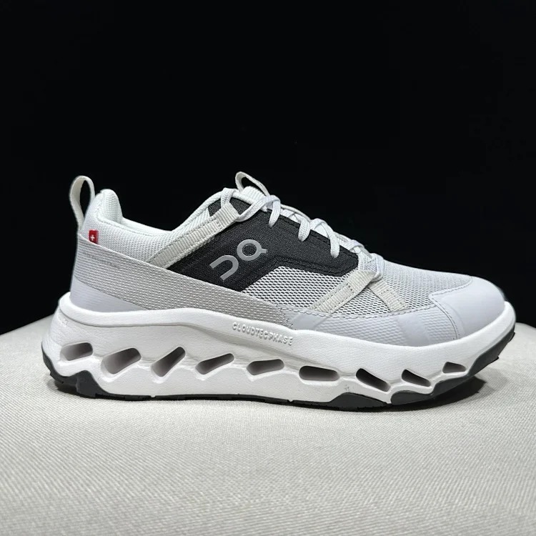 On Cloudhorizon 2 hiking shoes image 20