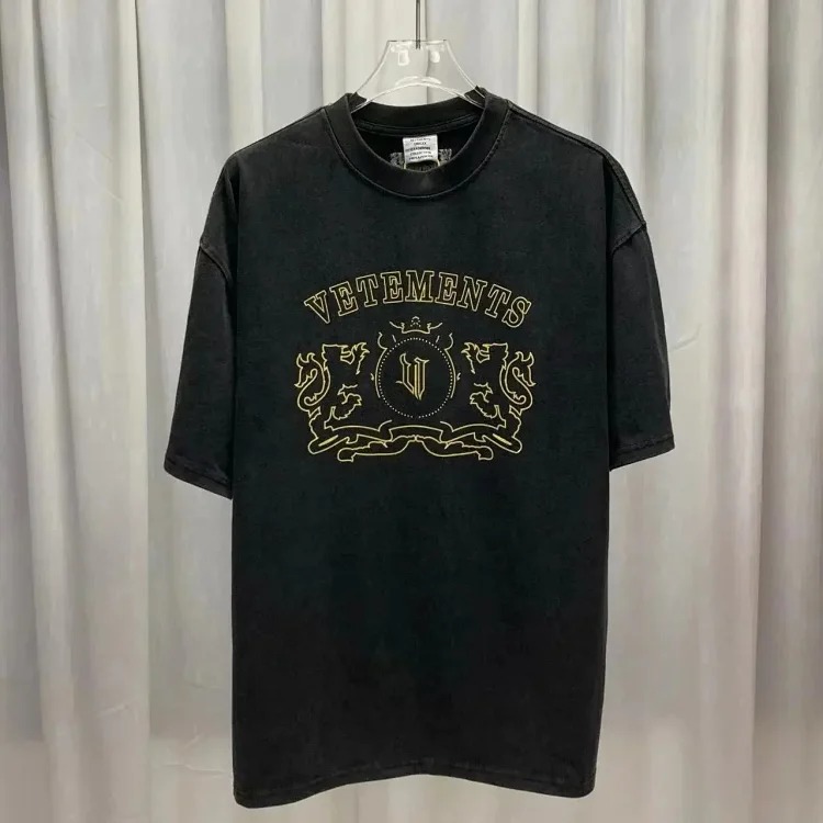Wholesale collection VTM European and American trendy brand retro washed letter embroidery OS male and female couple loose short-sleeved T-shirt