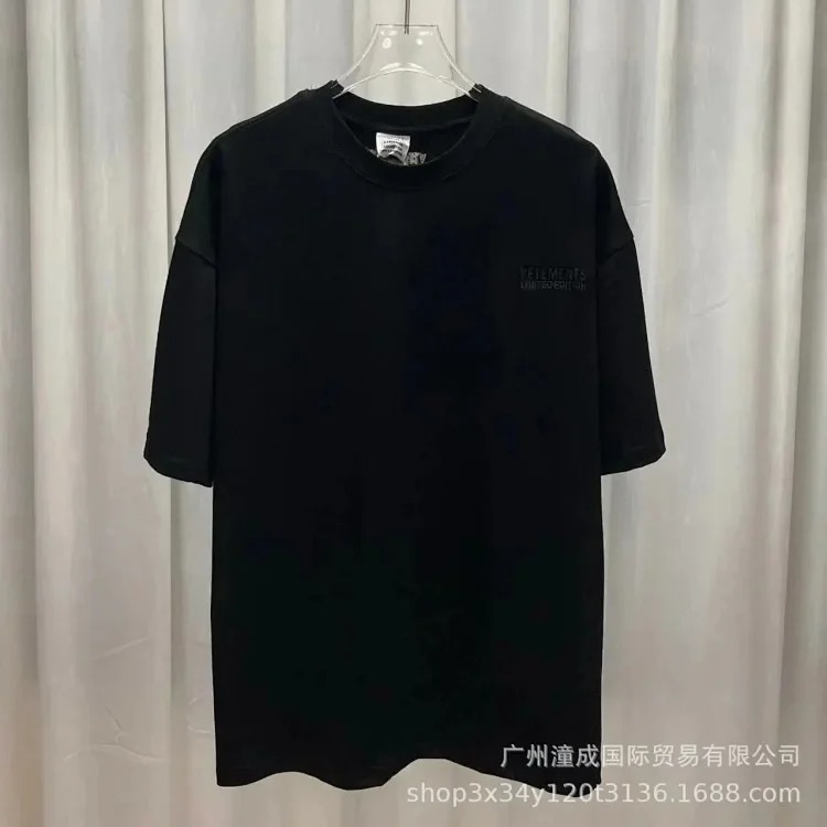 Wholesale collection VTM European and American trendy brand retro washed letter embroidery OS male and female couple loose short-sleeved T-shirt