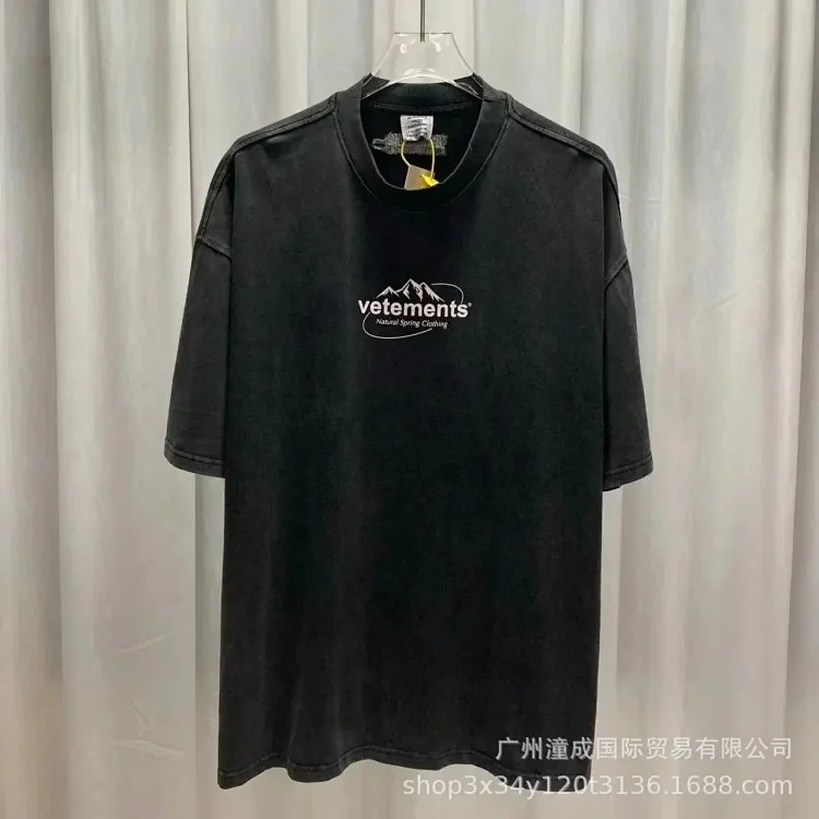 Wholesale collection VTM European and American trendy brand retro washed letter embroidery OS male and female couple loose short-sleeved T-shirt