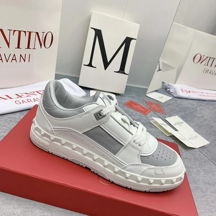 Valentino 0ne Stud XL 0pen skte(pic23) Valentino 0ne Stud XL 0pen skte