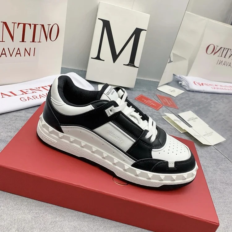 Valentino 0ne Stud XL 0pen skte(pic24) Valentino 0ne Stud XL 0pen skte