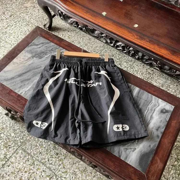 Style casual shorts with goddess lettering printed on the sides, same style beach pants for men and women, one piece wholesale delivery - CY image 2
