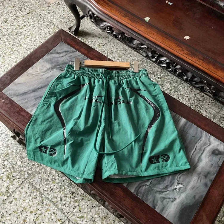 Style casual shorts with goddess lettering printed on the sides, same style beach pants for men and women, one piece wholesale delivery - CY image 4