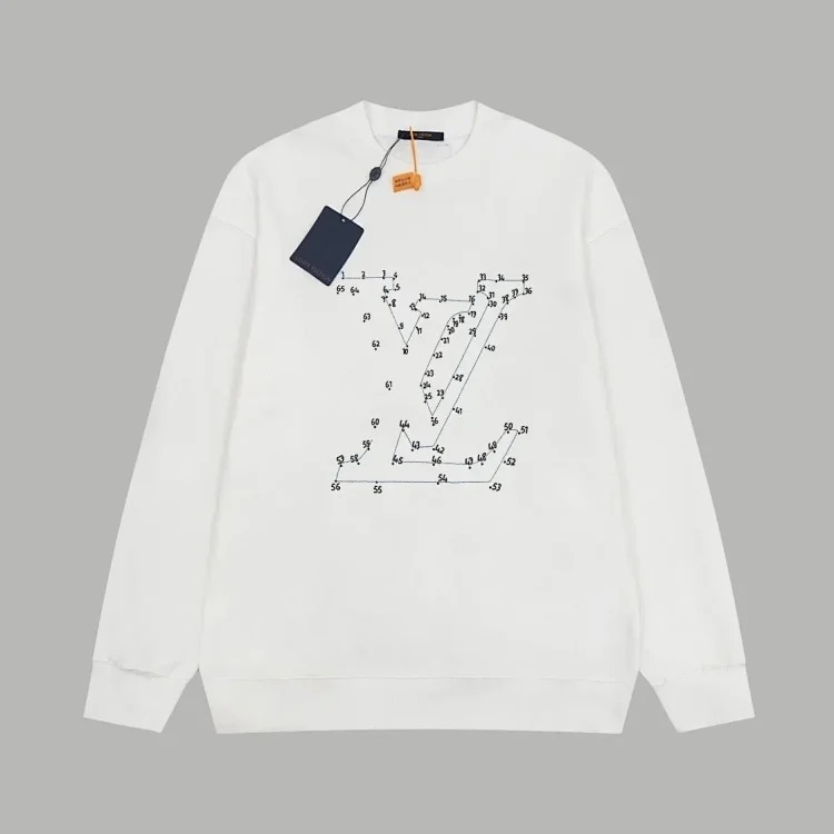 Comfortable and versatile sweatshirt