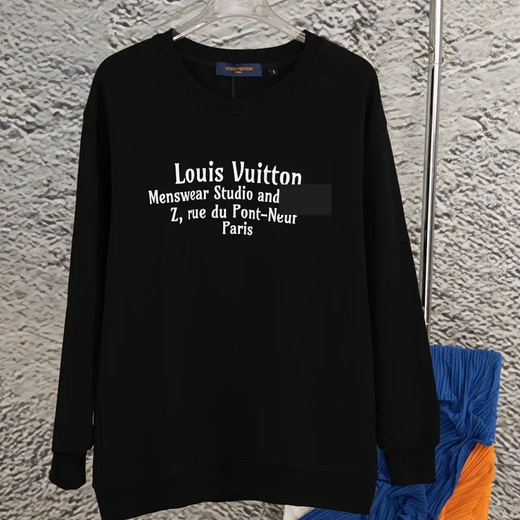 Comfortable and versatile sweatshirt